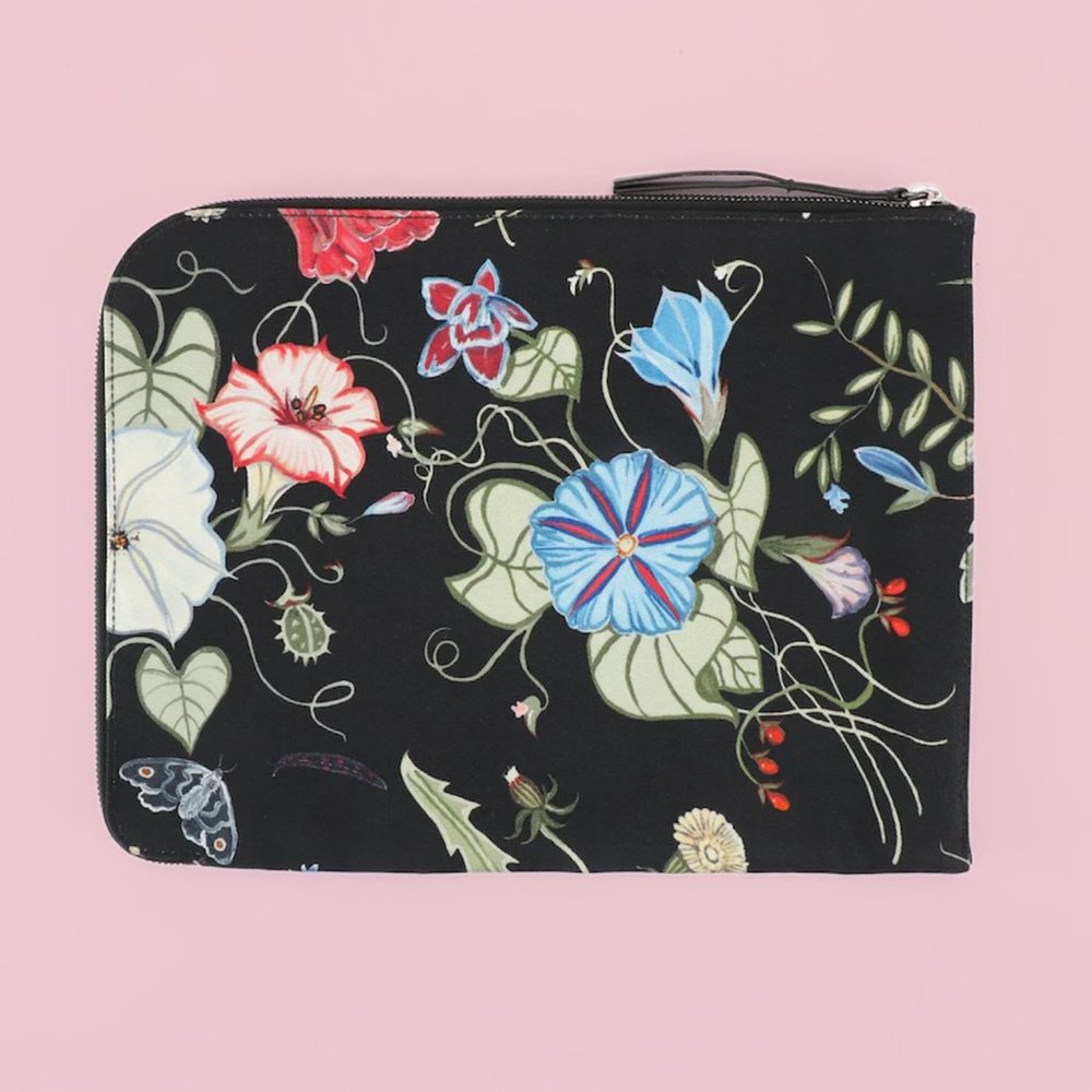 Gucci RARE Kris Knight Black Flora Print Canvas Zip Clutch - Picture 2 of 9